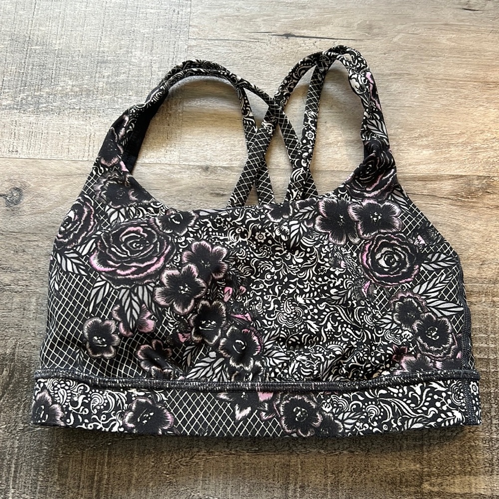 Lululemon sports bra - strapped back